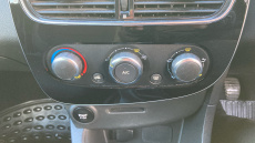 Renault Clio 0.9 TCE 75 Iconic 5dr Petrol Hatchback